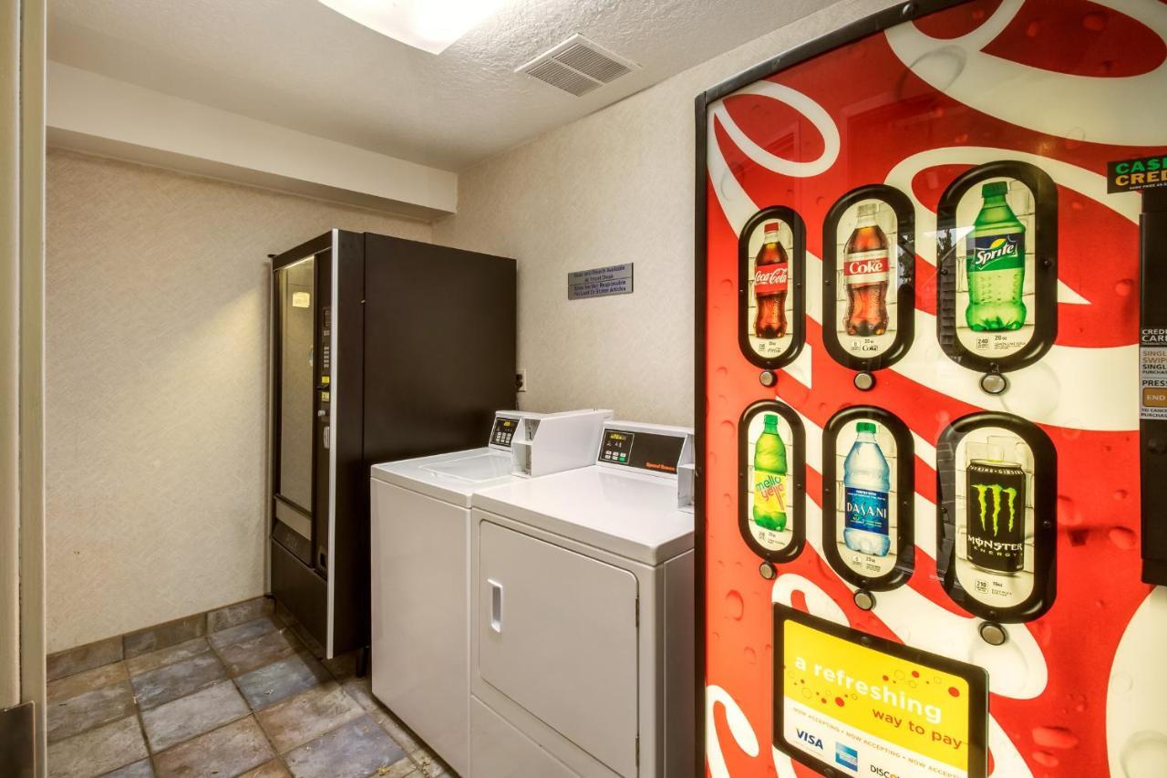 Red Lion Inn & Suites Seaside Buitenkant foto
